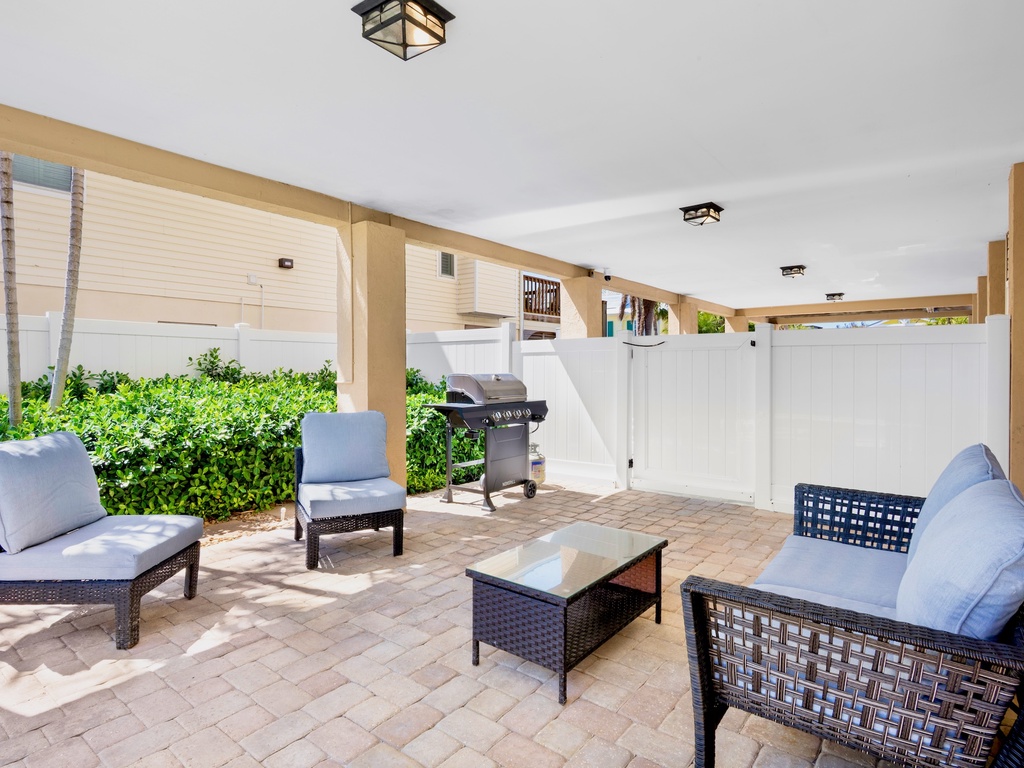 Outdoor Lounge Area