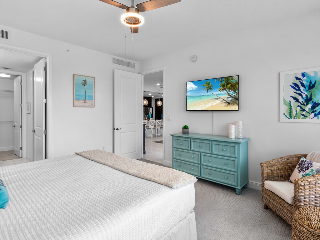 Primary Bedroom, King