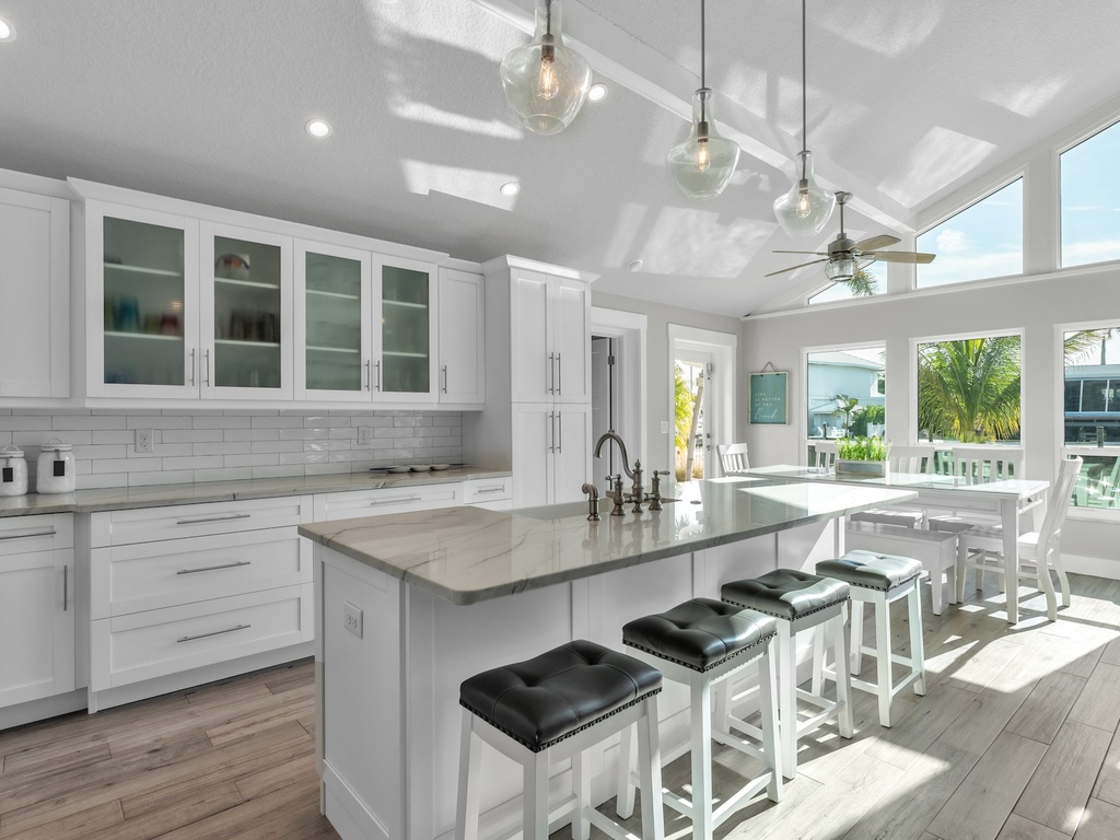 Kitchen island with spacious countertop