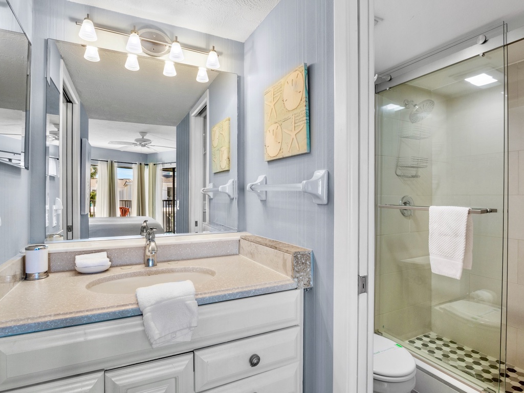 Primary Bedroom, Ensuite bath