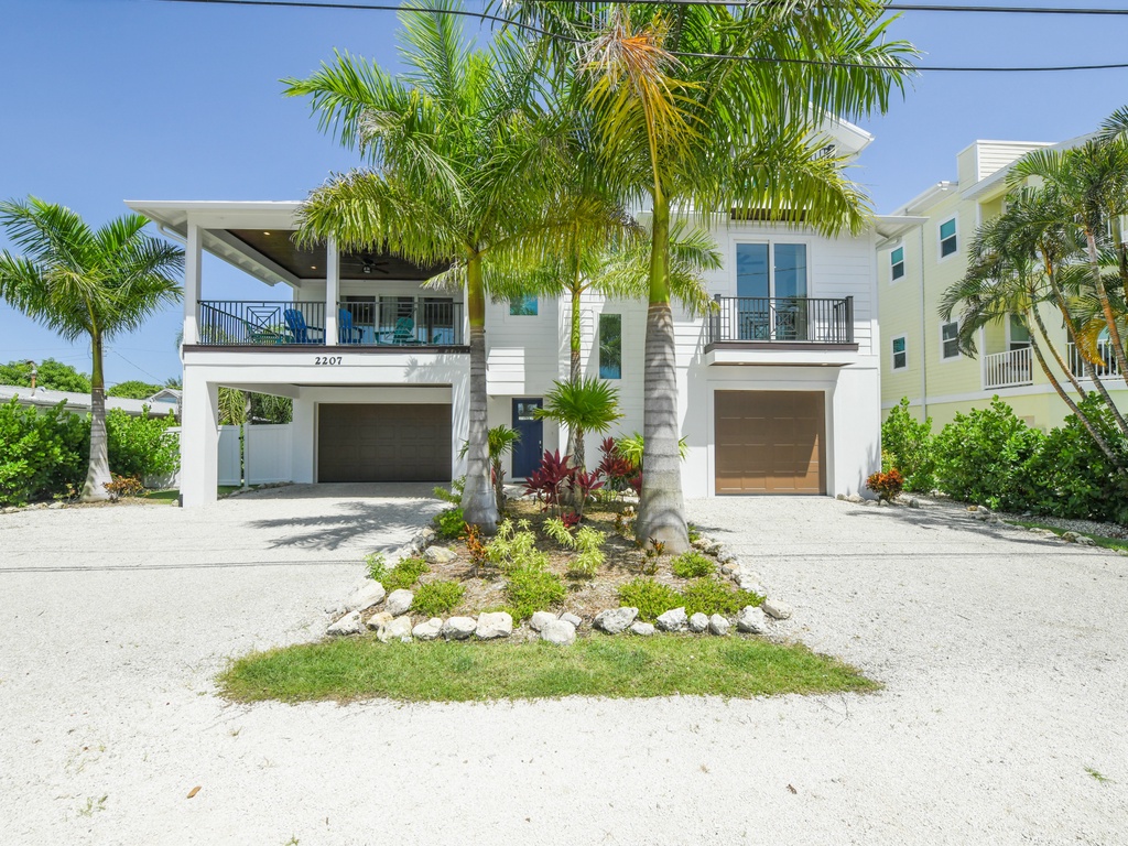 Lush Green Outdoor Garden