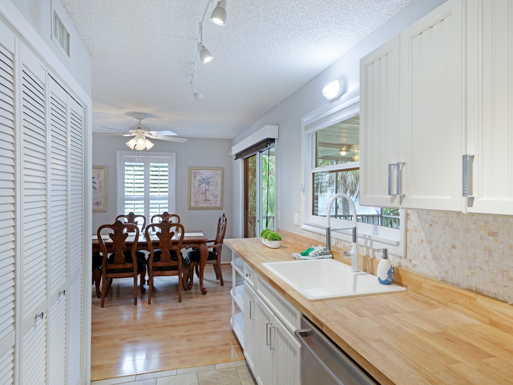 Dining Area with Lighting