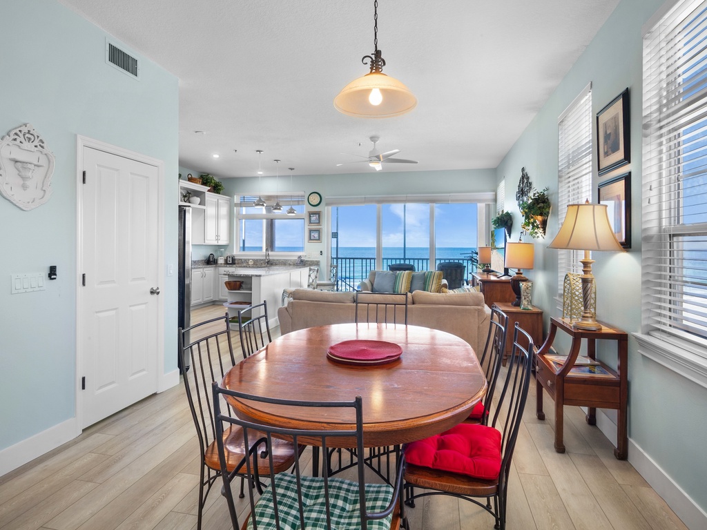 Elegant table seating six