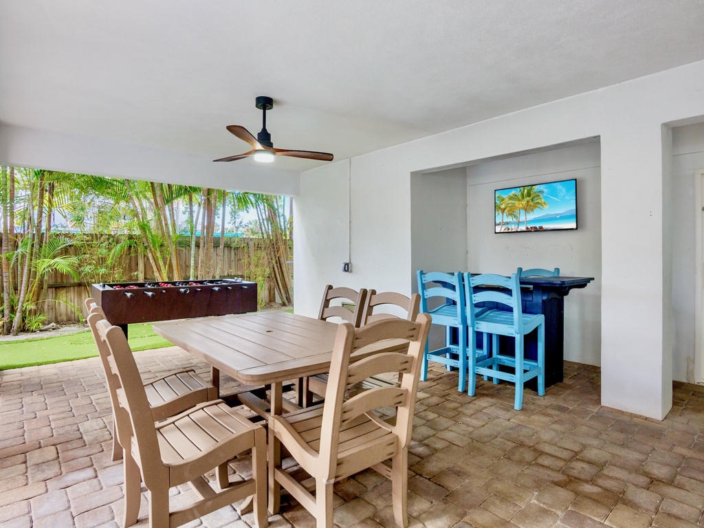 Outdoor Dining Area