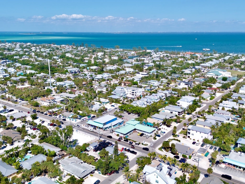 Hurricane House by Anna Maria Island Accommodations