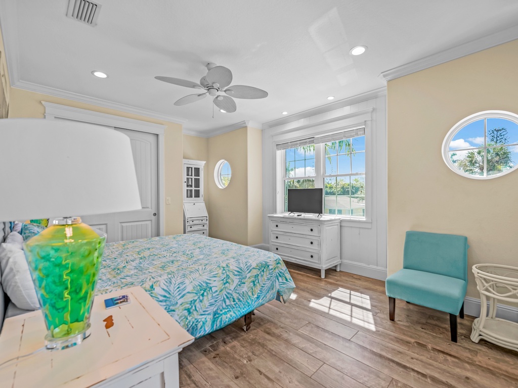 Primary Bedroom - King