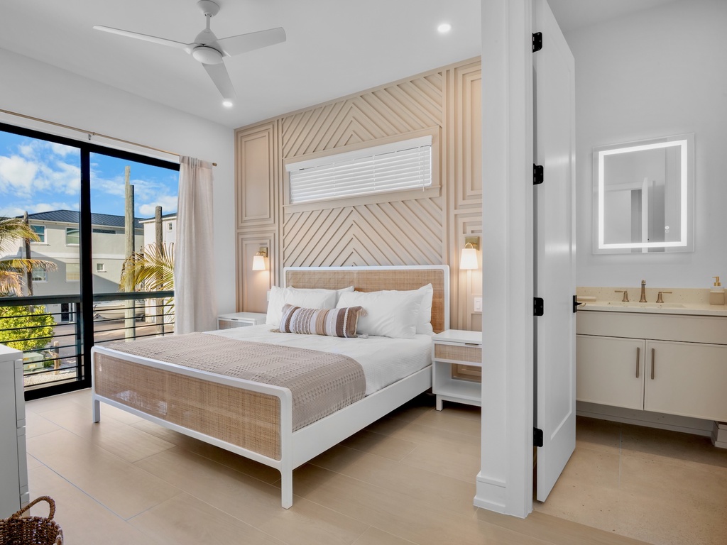 Primary Bedroom, King bed