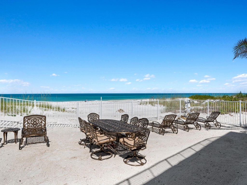 Anna Maria Wave - Anna Maria Accommodations