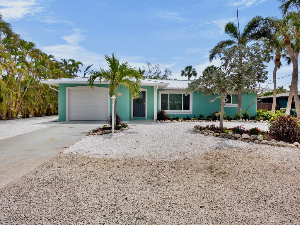 Casa Allegria by Anna Maria Island Accommodations