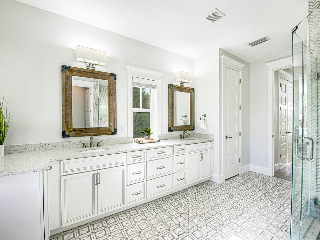 Serenity Beach - AMI Locals