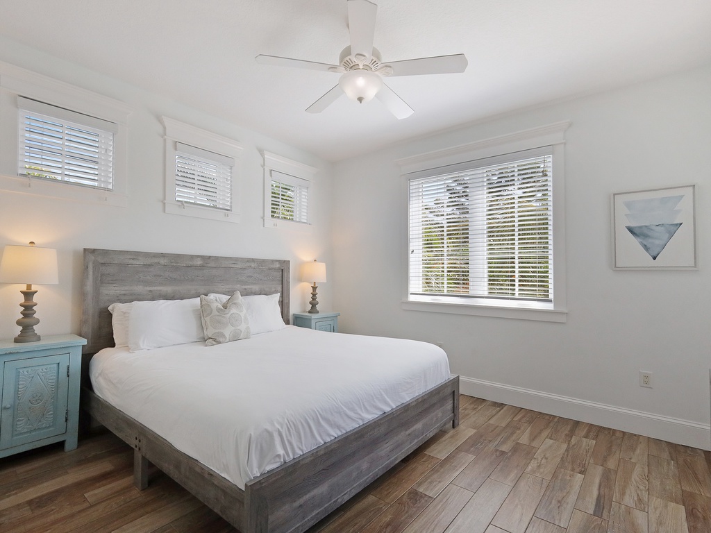 Bedroom Available - AMI Locals