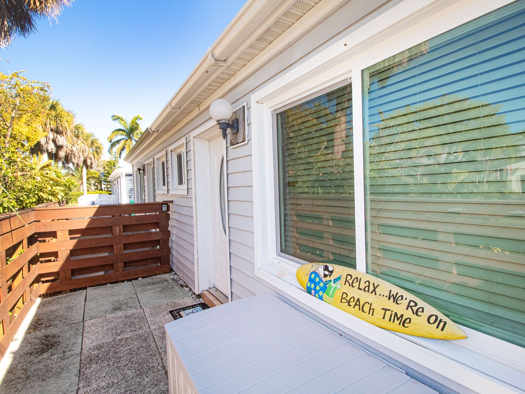 Stones Throw- Anna Maria Island Accommodations