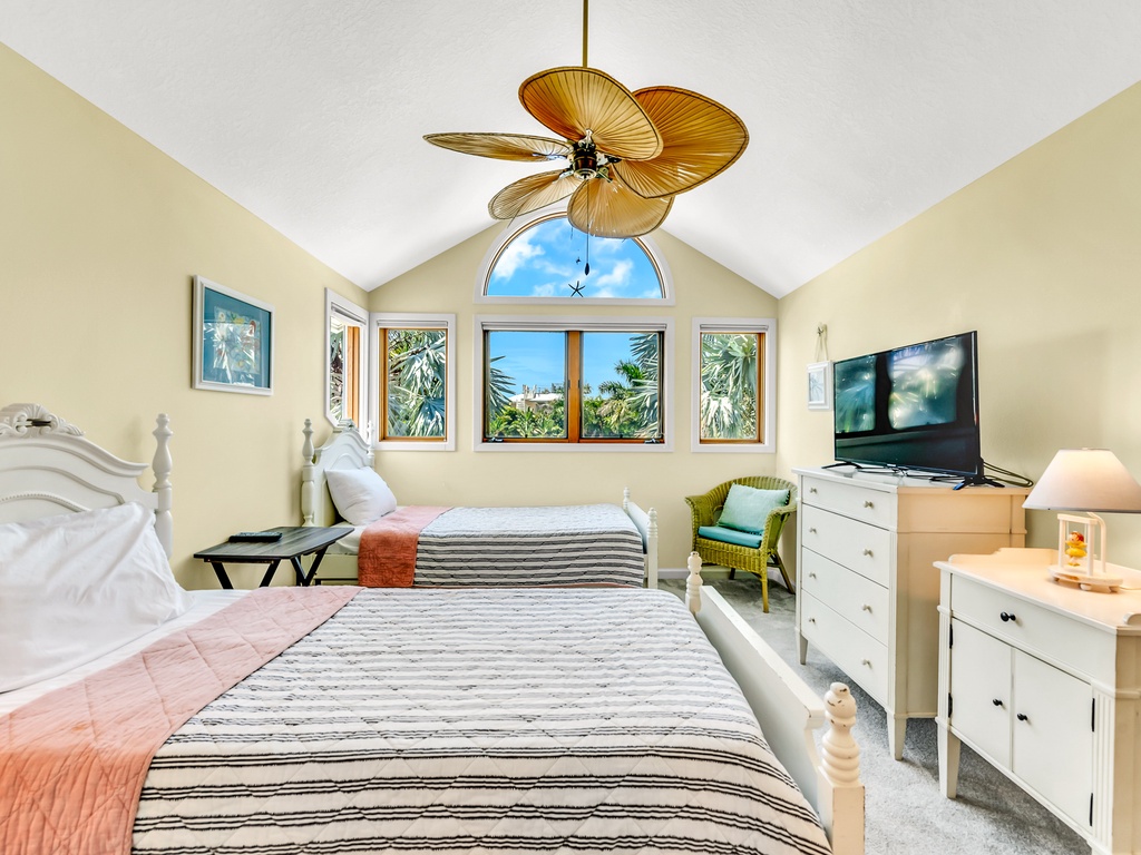 Third Bedroom - Two Twins with Trundle