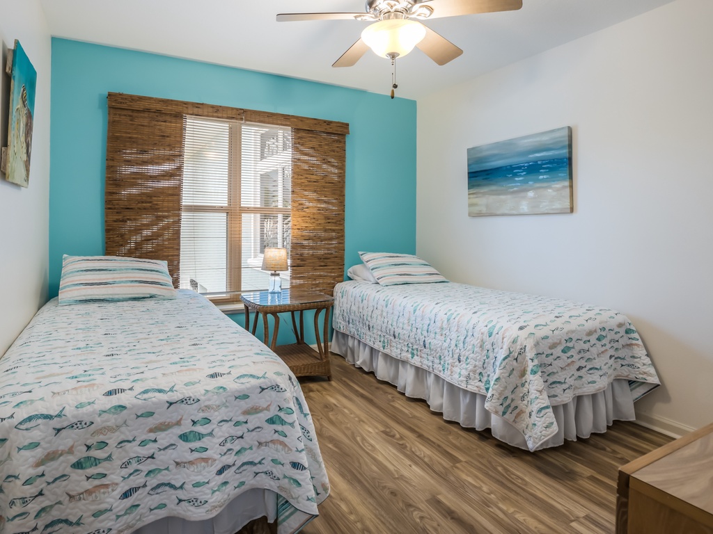 Third Bedroom - Two Twin Beds