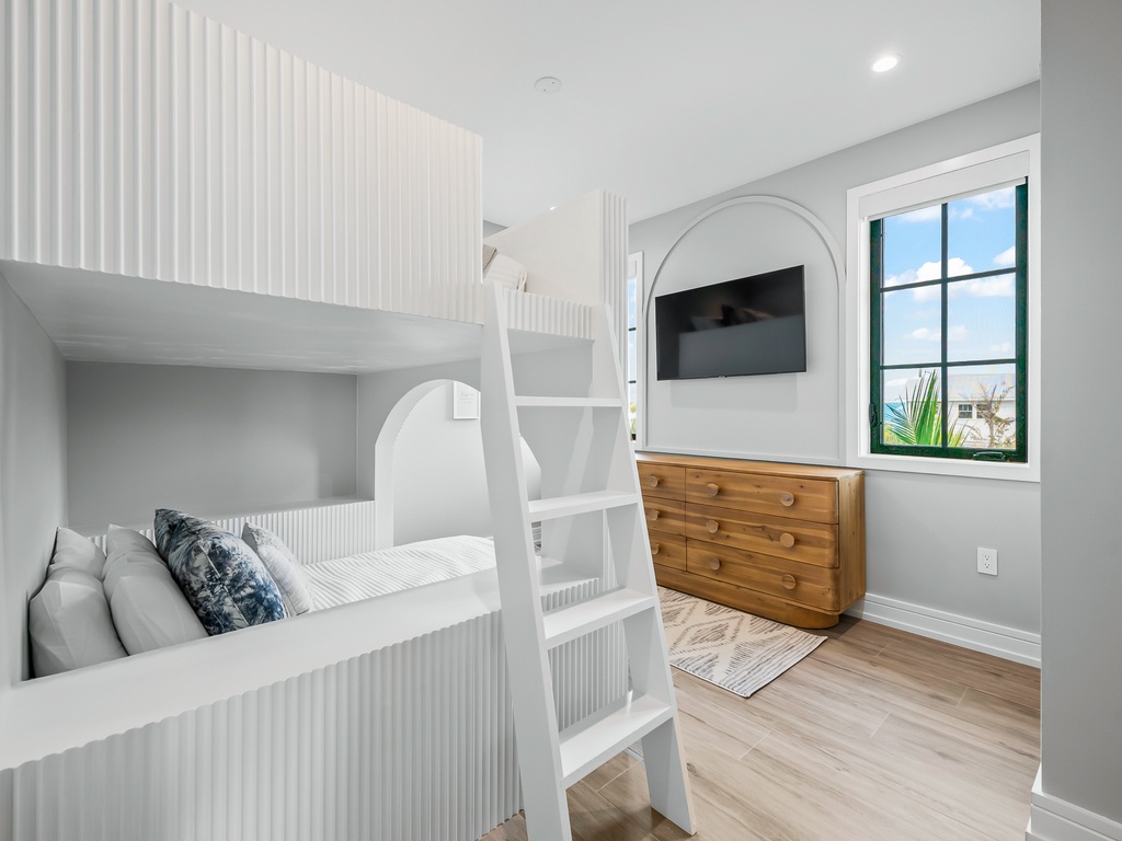 Seventh Bedroom - Twin over Full