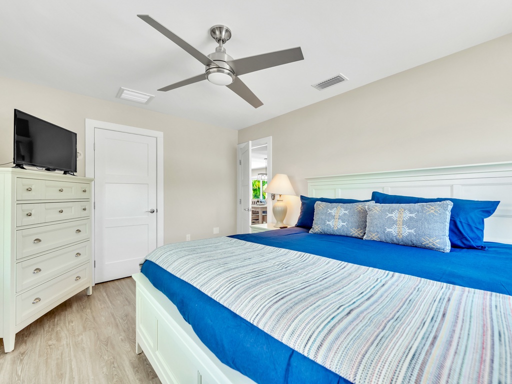 Primary Bedroom - King