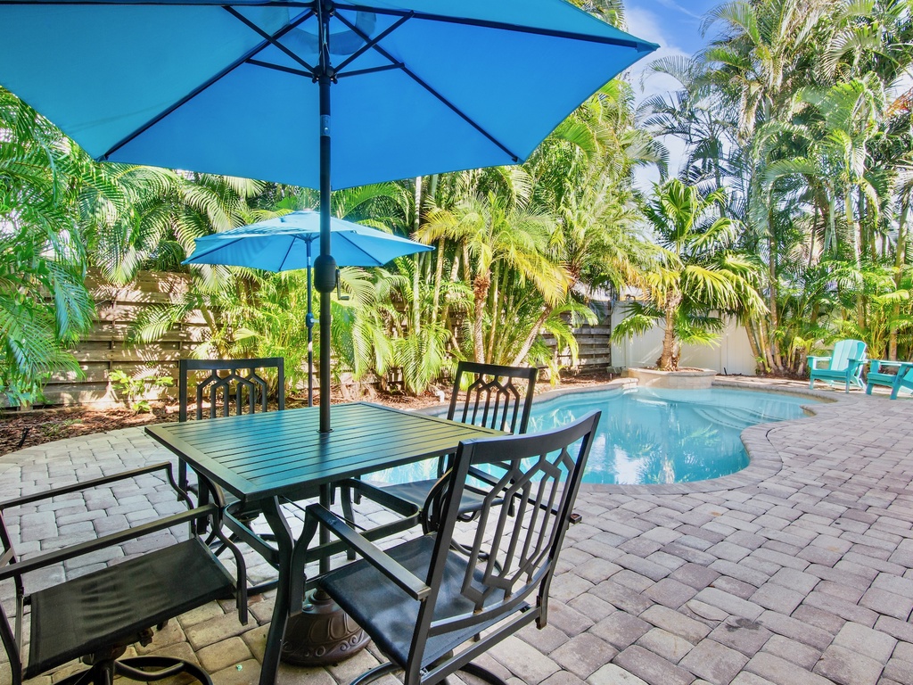 Poolside Dining Area