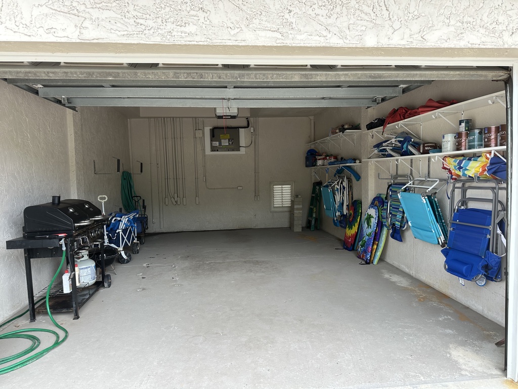 2 cars garage