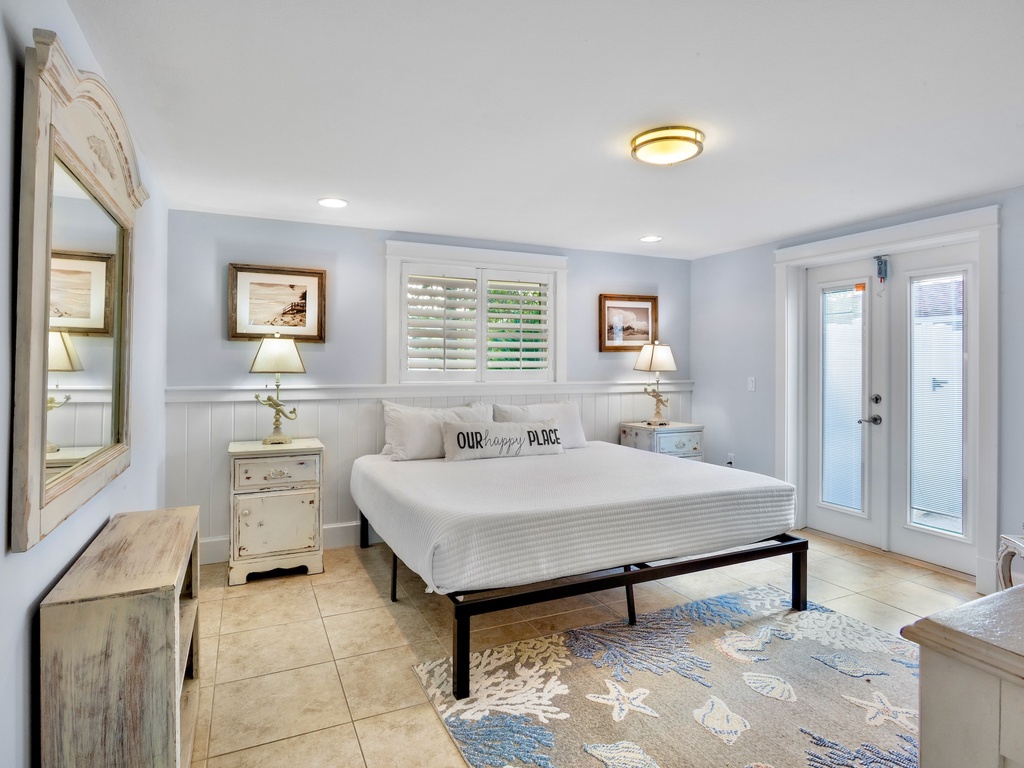 Primary Bedroom, King bed