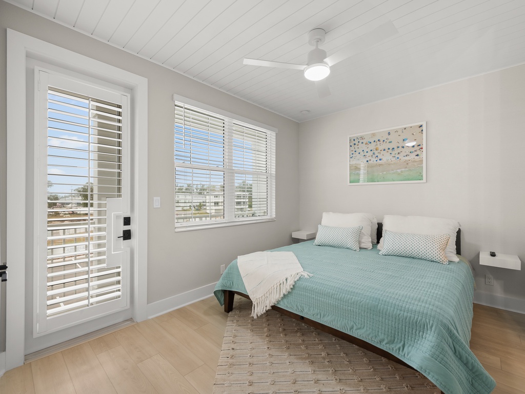 Second Bedroom - King