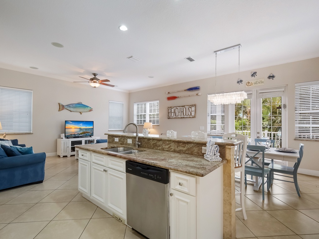 Spacious kitchen with appliances
