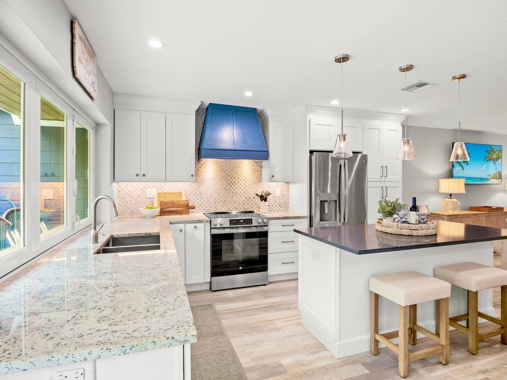 Fully Equipped Modern Kitchen