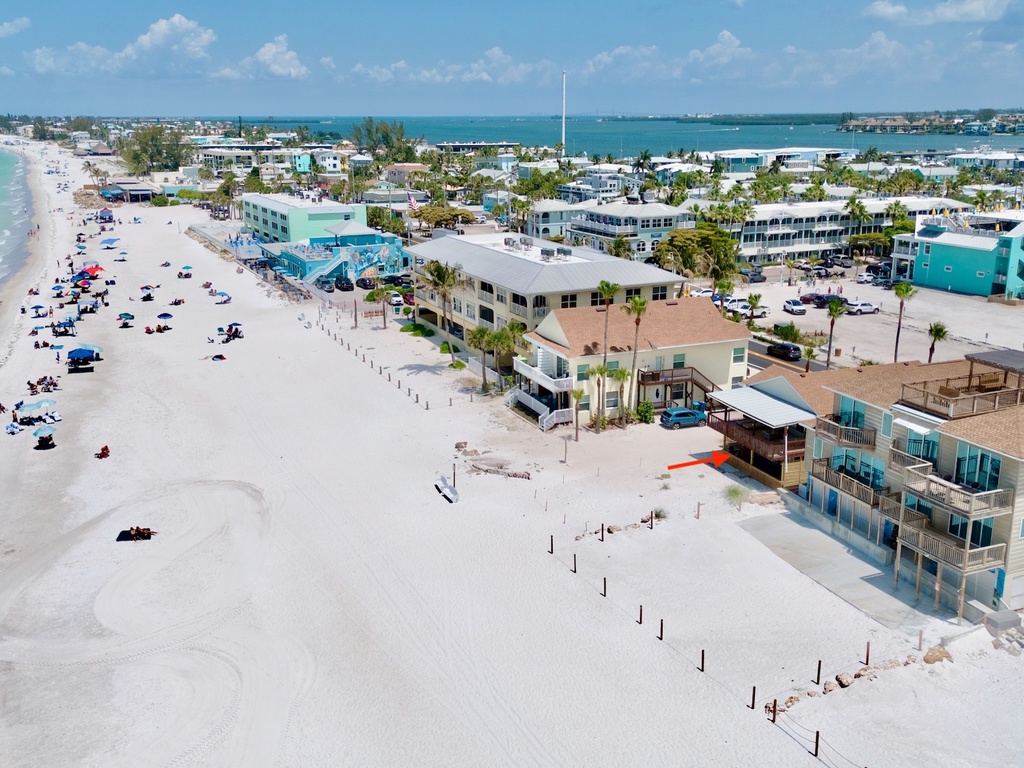 Beachfront Condo - Capri Condo A by Anna Maria Vacations