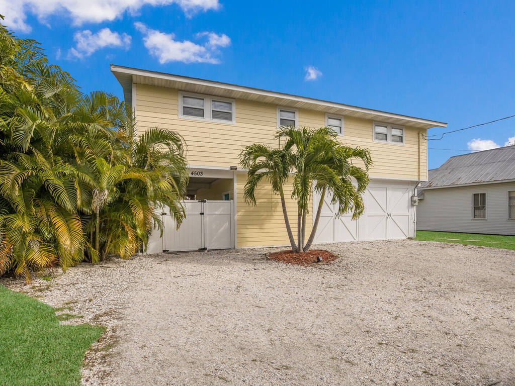 Lobster Key by Anna Maria Vacations