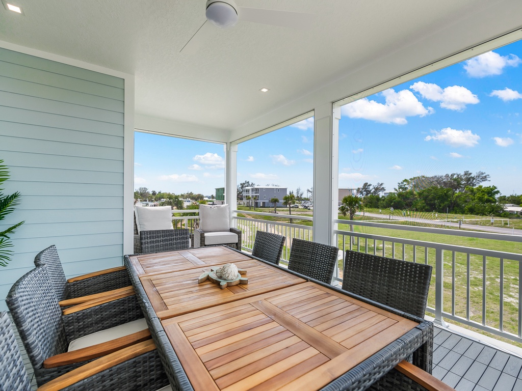 Balcony, Outdoor Dining