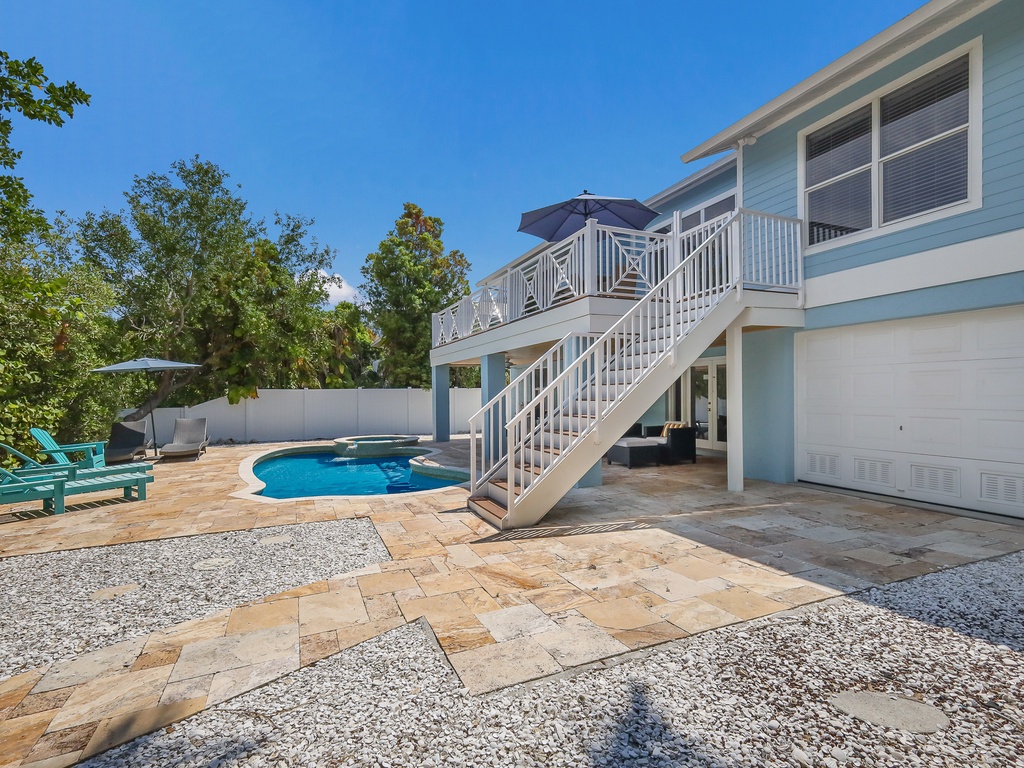 Private Pool and Spa