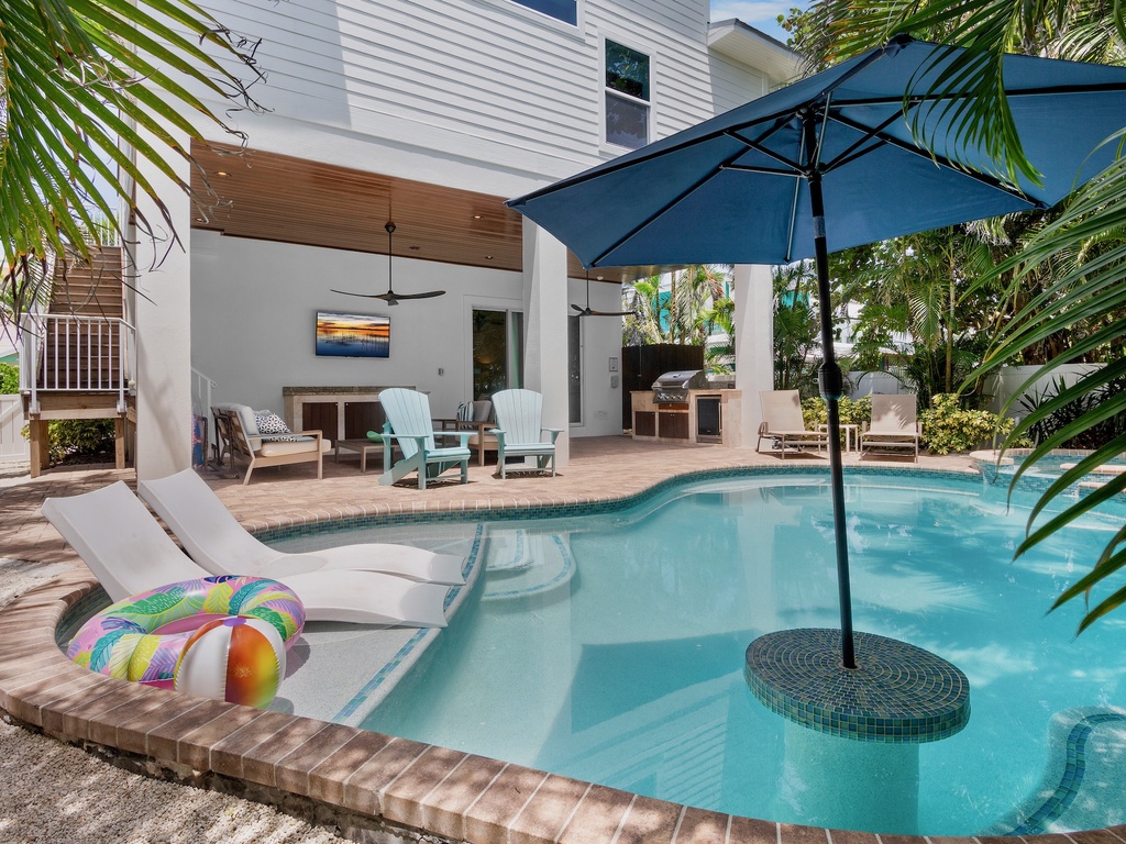 Avalon by AMI Locals