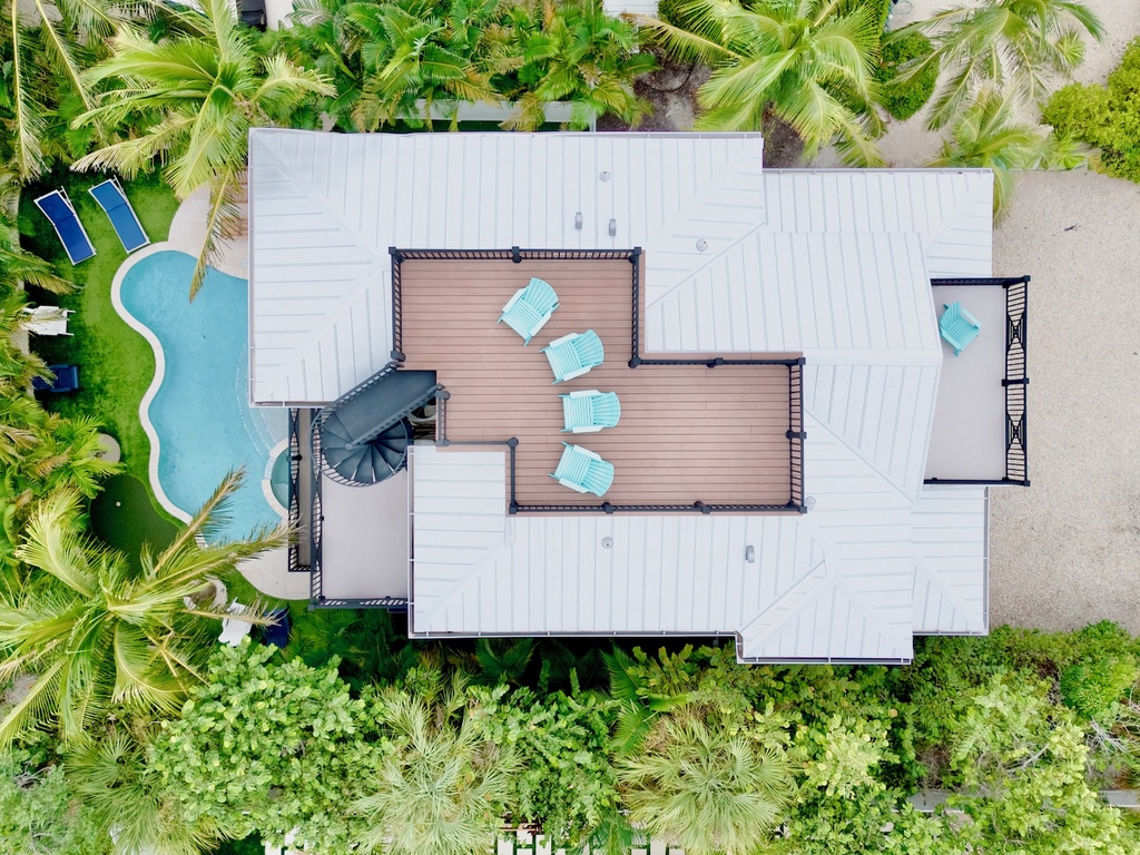 Rooftop deck