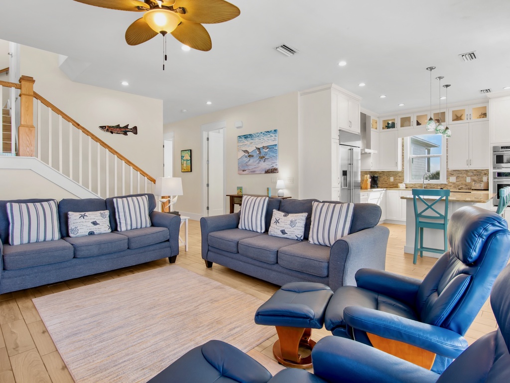 Spacious Living Area with Comfortable Seating