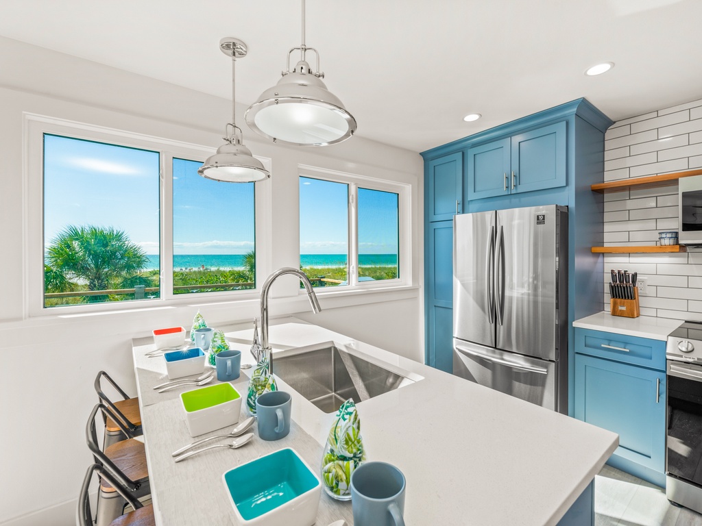 Chef’s Kitchen with Island