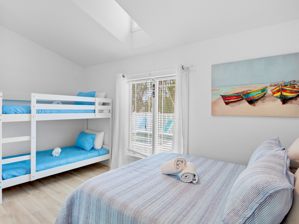 Second Bedroom, Queen Bed, Twin/Twin Bunk