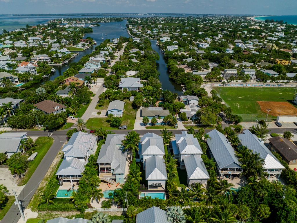 Prime Spot Near the Ocean