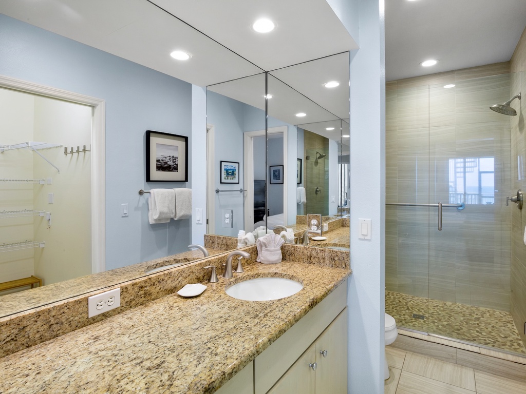 Primary Bathroom, Ensuite