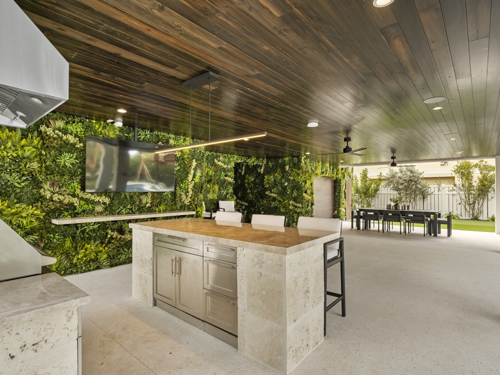 Outdoor kitchen