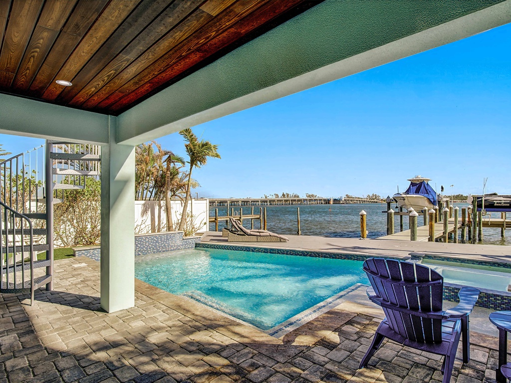 Private Pool and Spa