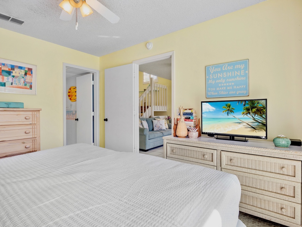 Primary Bedroom, King bed