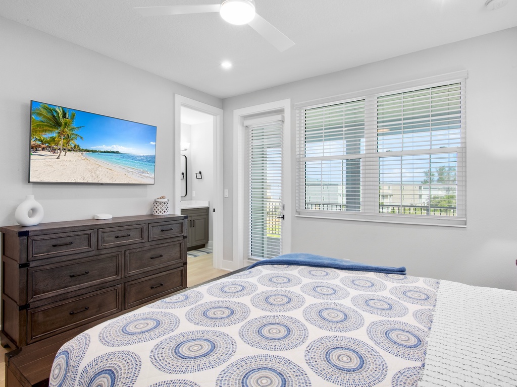 Primary Bedroom, King