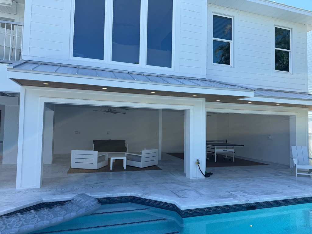 Silver King by Anna Maria Island Accommodations