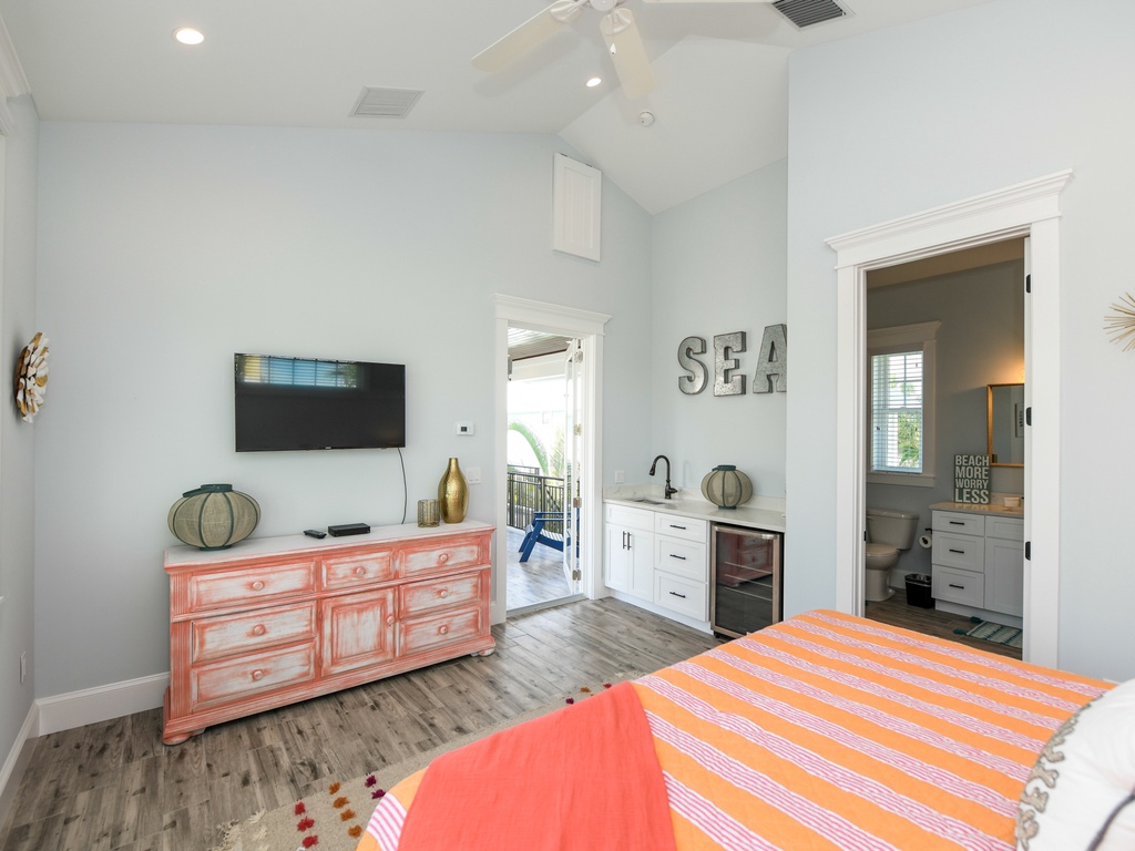 Fourth bedroom, King