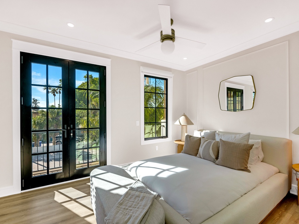 Second Bedroom - Queen