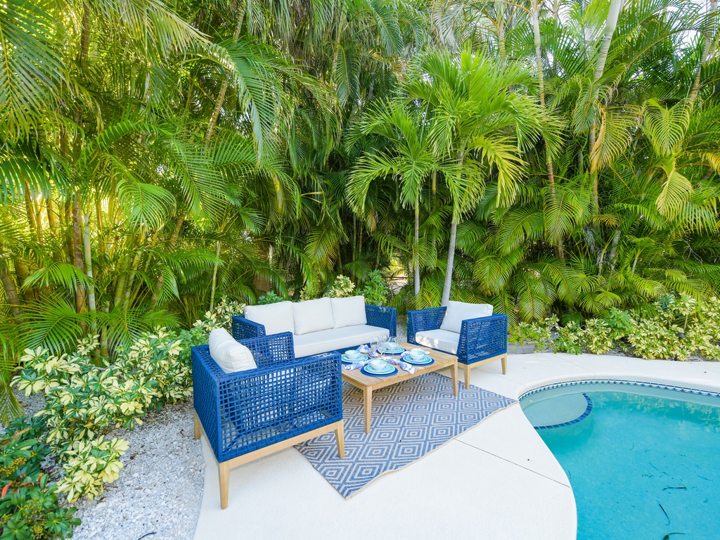 Pure Beach by AMI Locals