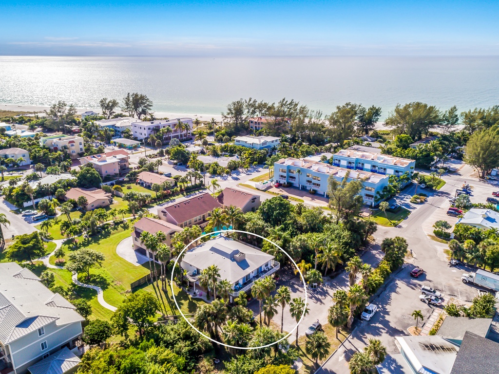 Seabreeze A - By Anna Maria Island Accommodations