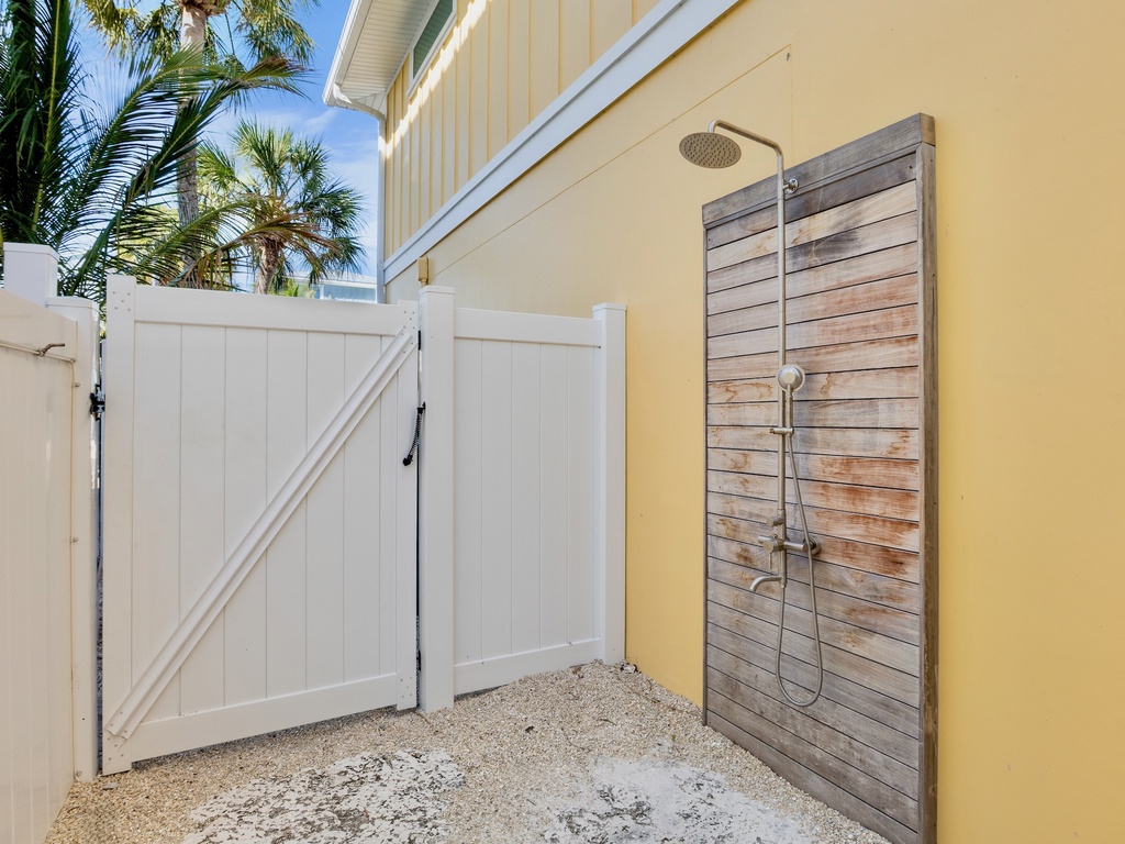 Private outdoor shower