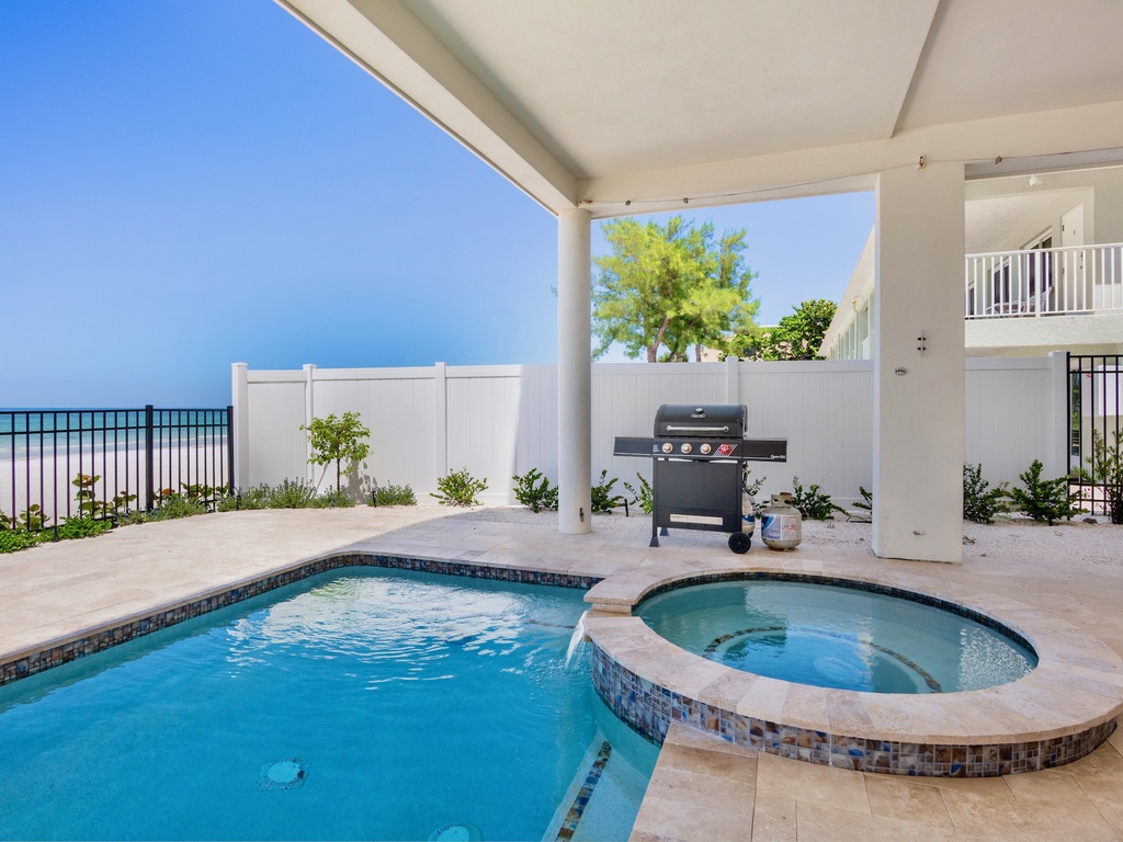 Tarpon Lookout by Anna Maria Island Accommodations