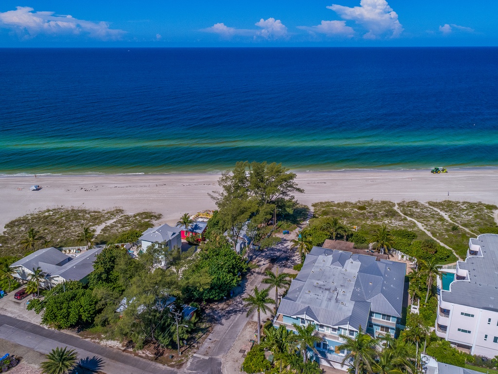 Amazing Beach Front Location