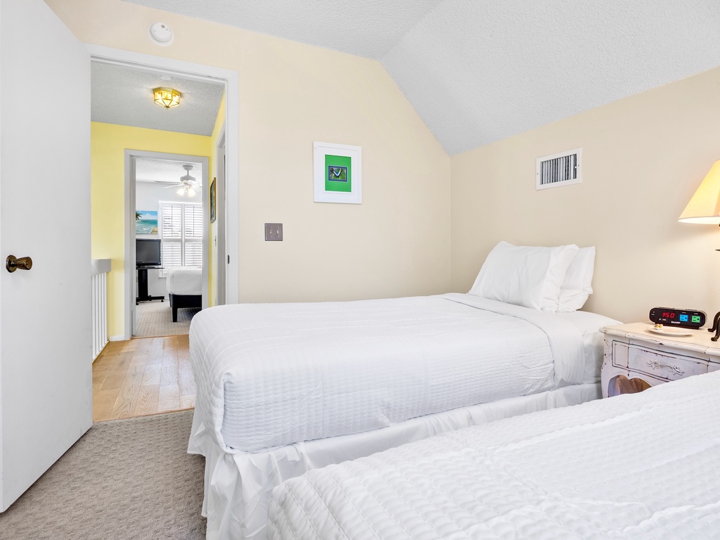 Third Bedroom, Two Twin beds